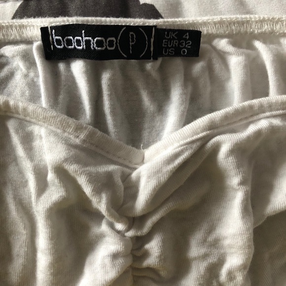 Boohoo bandeau top w/ ruched detailing - Picture 3 of 3